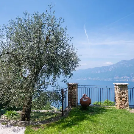Villa Castelletto Кастеллетто-ди-Бренцоне