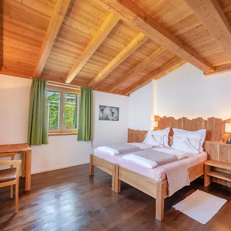 Villa Castelletto וילה *