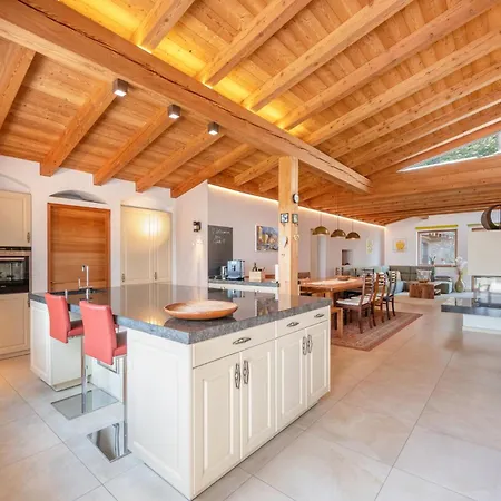Villa Castelletto * Кастеллетто-ди-Бренцоне