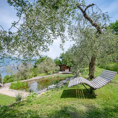 Villa Castelletto Кастеллетто-ди-Бренцоне